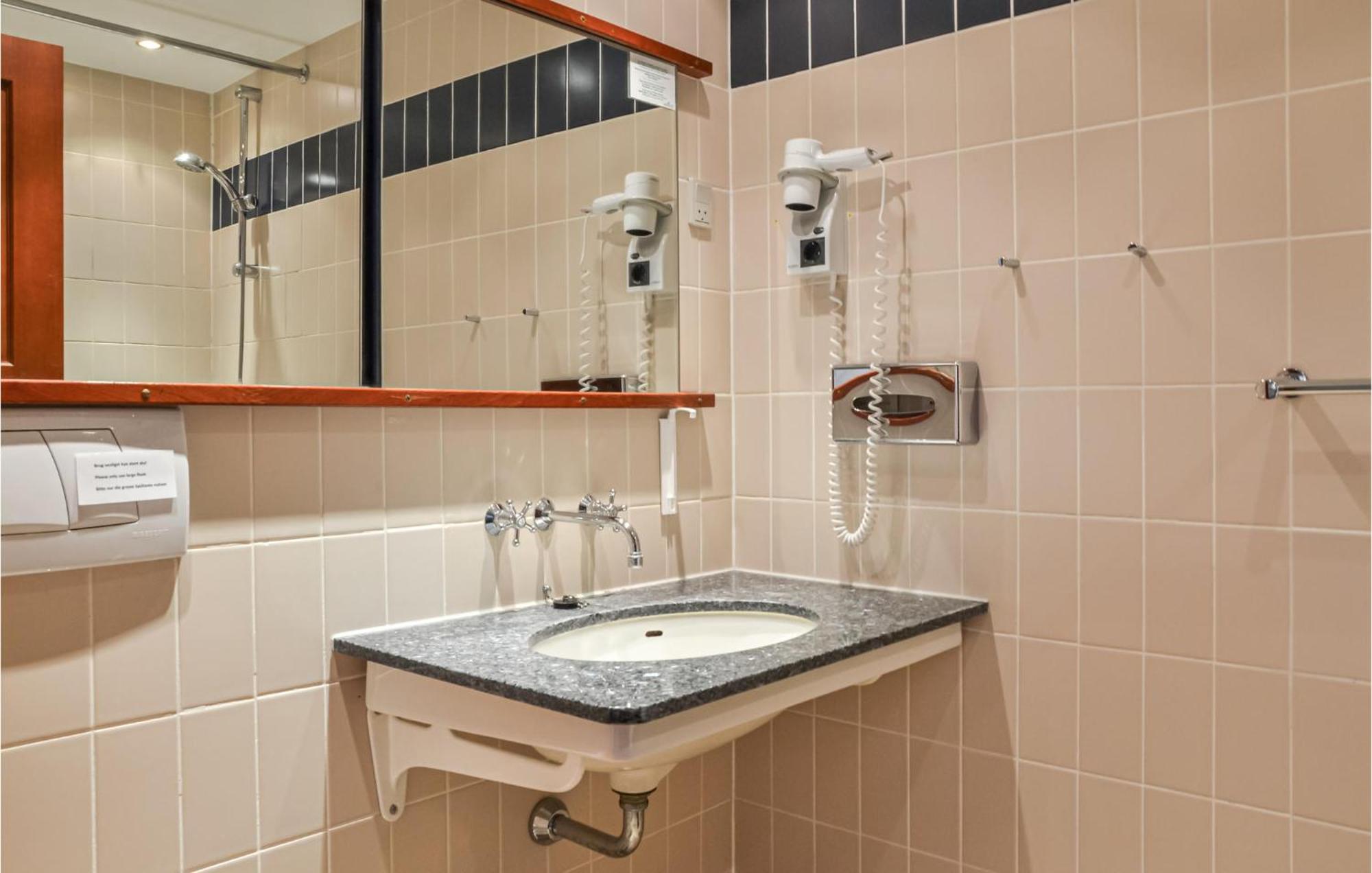 Nice Apartment In Helsingor With Wifi Extérieur photo